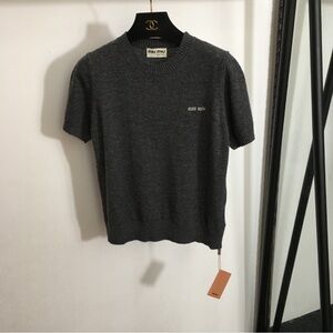 Meet your Posher, Wylie